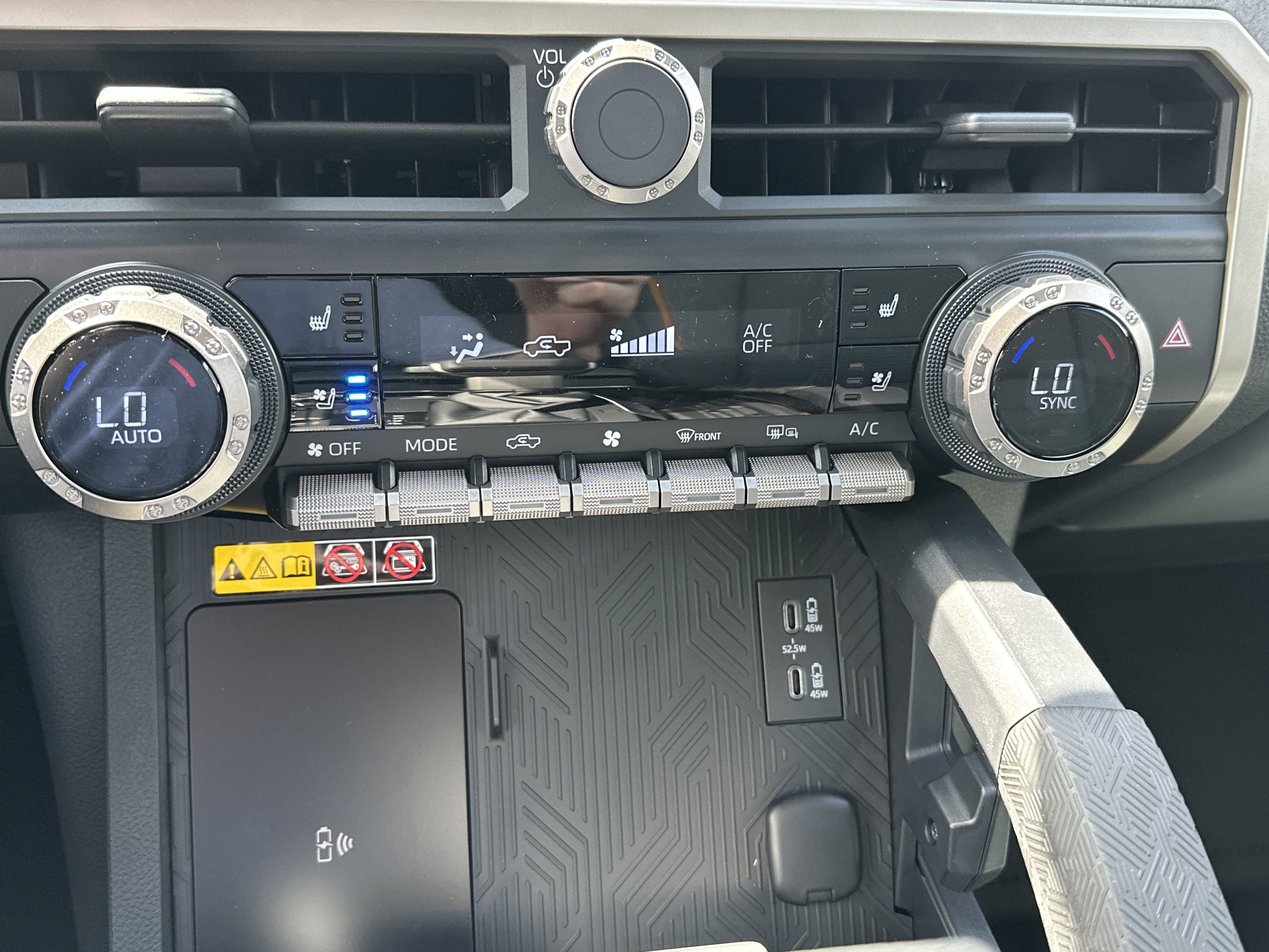 2025 Toyota Tacoma Trailhunter Double Cab photo 9