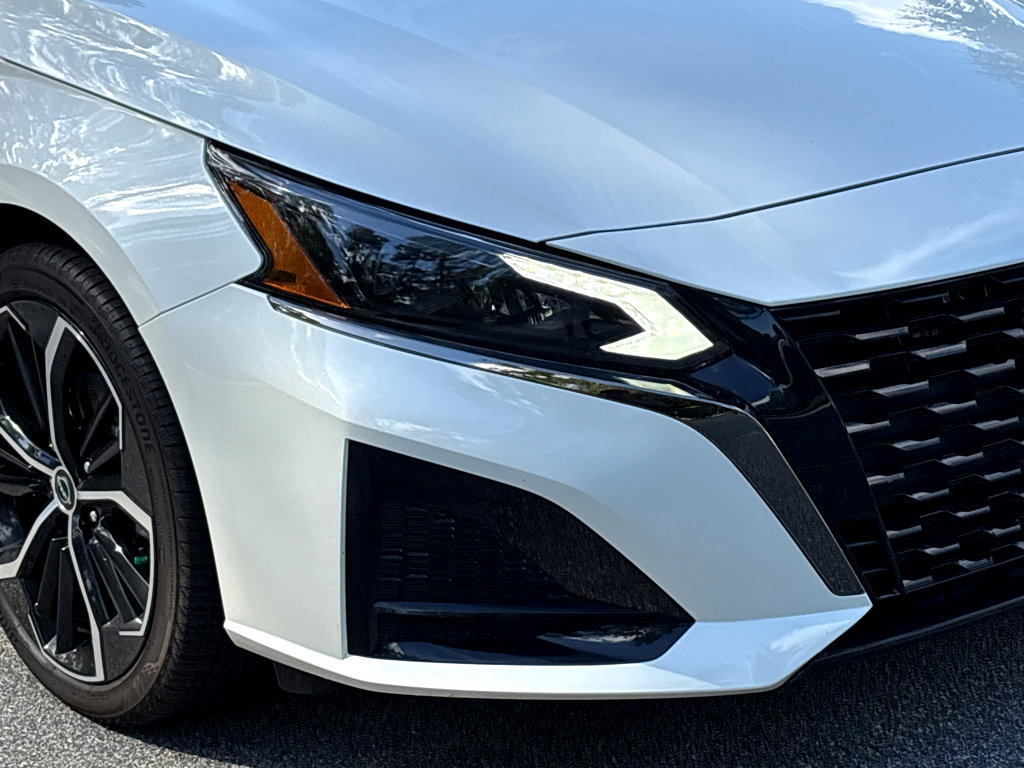 2024 Nissan Altima 2.5 SR photo 26