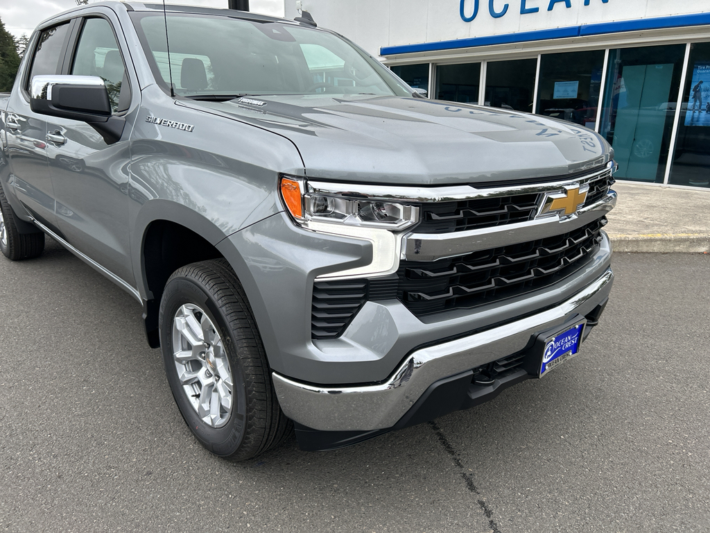 2026 Chevrolet Silverado 1500 LT photo 2