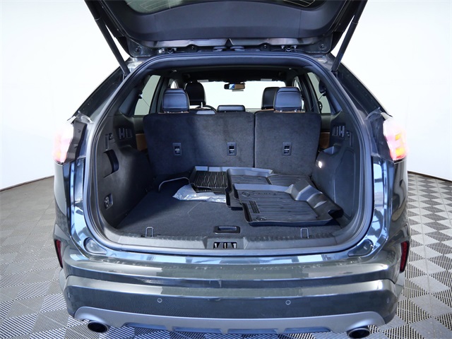 2023 Ford Edge Titanium photo 9
