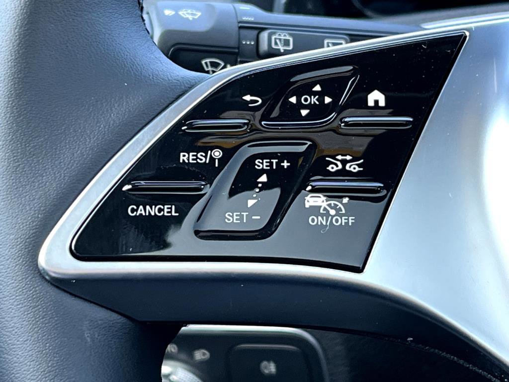 2024 Mercedes Benz EQB 4MATIC photo 10