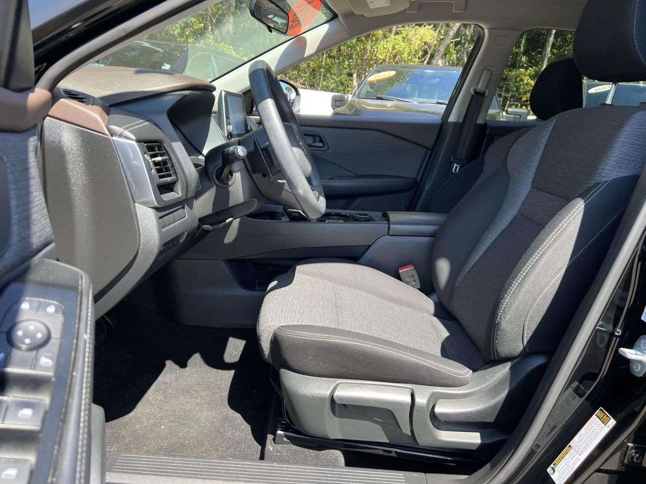2021 Nissan Rogue S AWD photo 9