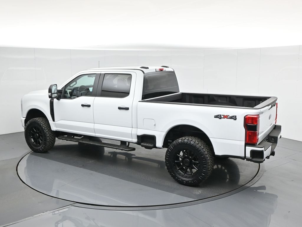 2025 Ford F-250 photo 37