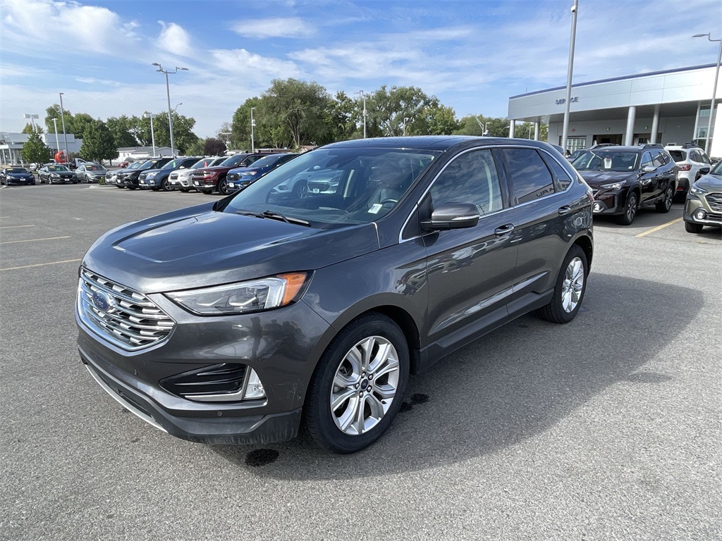 2020 Ford Edge Titanium photo 3