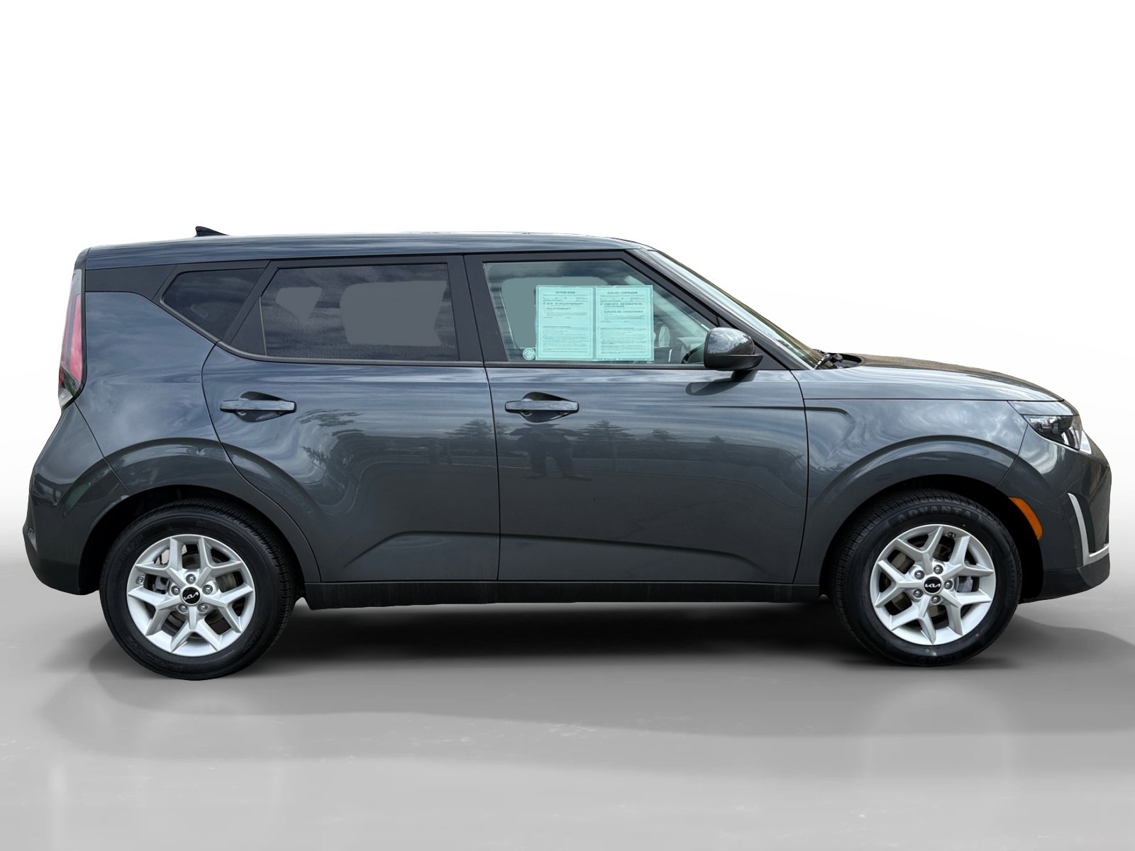2023 Kia Soul LX photo 4