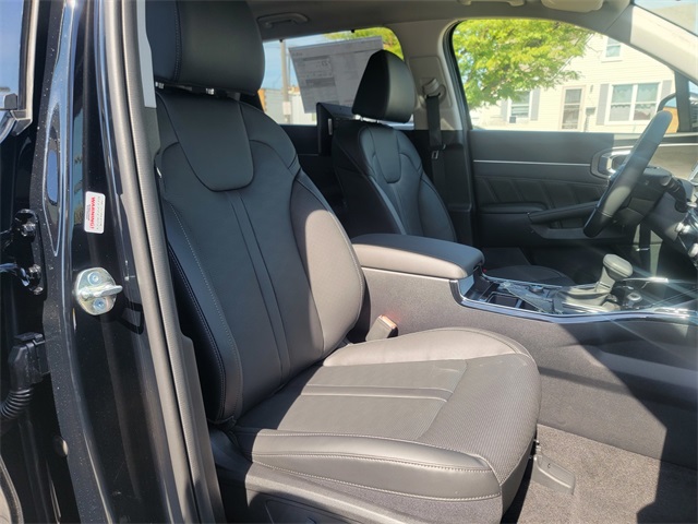 2026 Kia Sorento X-Line SX photo 17