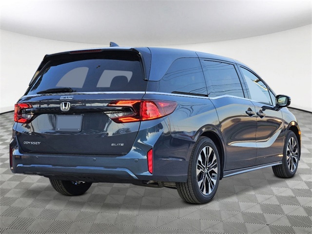 2026 Honda Odyssey Elite photo 2