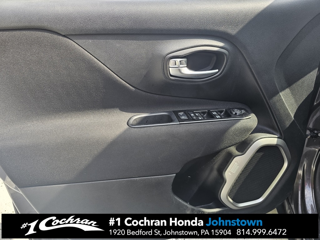 2021 Jeep Renegade Latitude photo 13