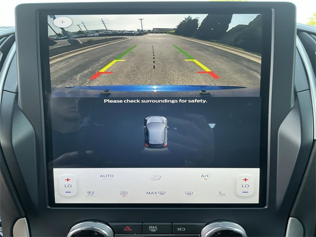 2022 Ford Edge ST photo 17