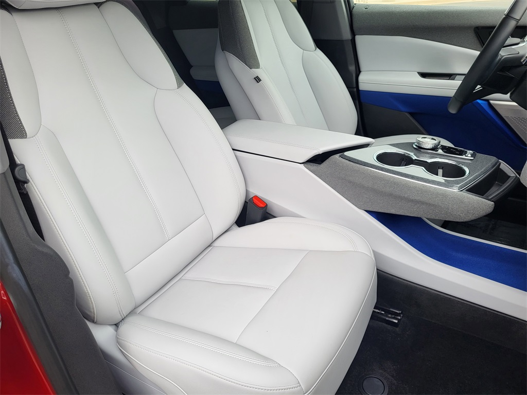 2025 Cadillac Optiq Sport photo 16