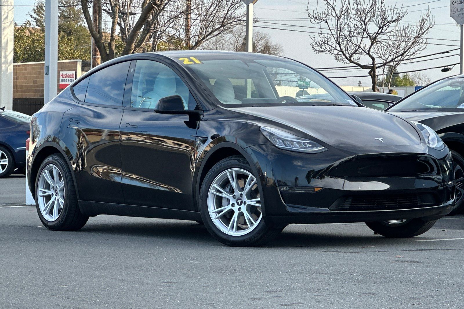 Used 2021 Tesla Model Y Long Range with VIN 5YJYGDEEXMF287882 for sale in Concord, CA