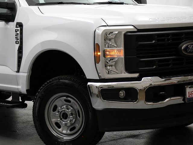 2026 Ford F-250 XL photo 3