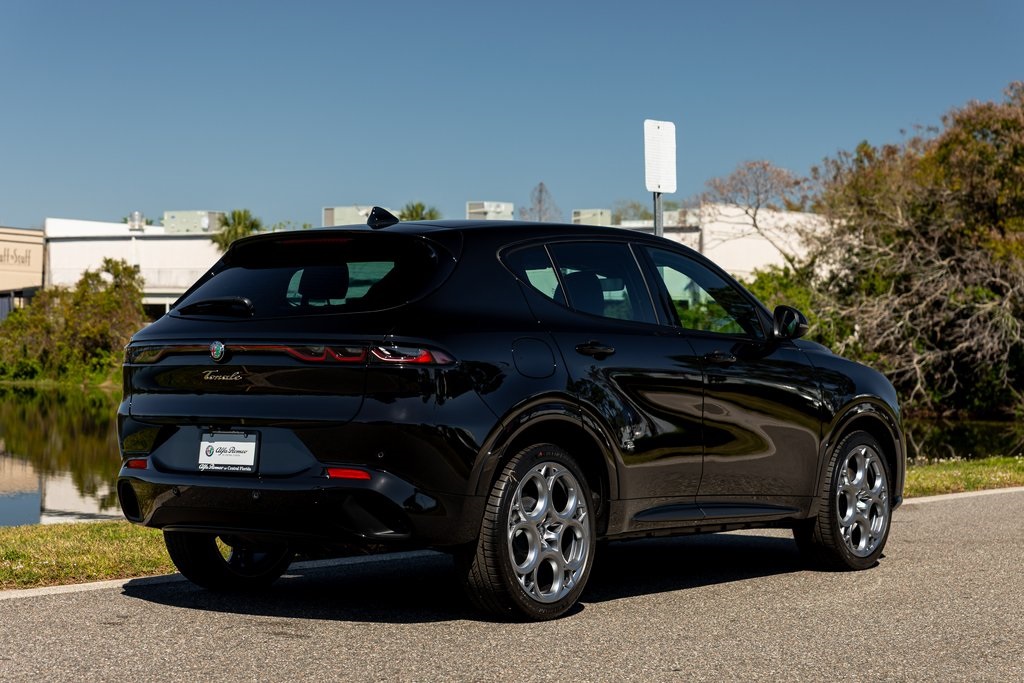2025 Alfa Romeo Tonale photo 4