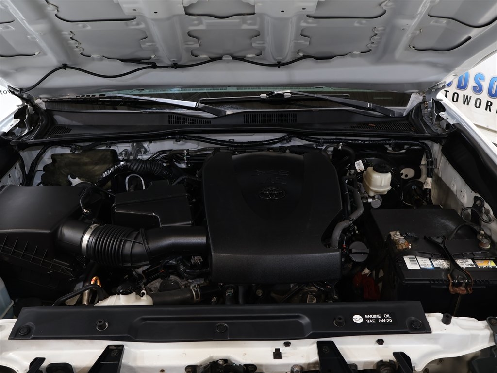 2018 Toyota Tacoma SR5 Access Cab V6 4x4 photo 28