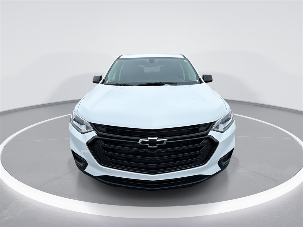 2020 Chevrolet Traverse LS photo 2