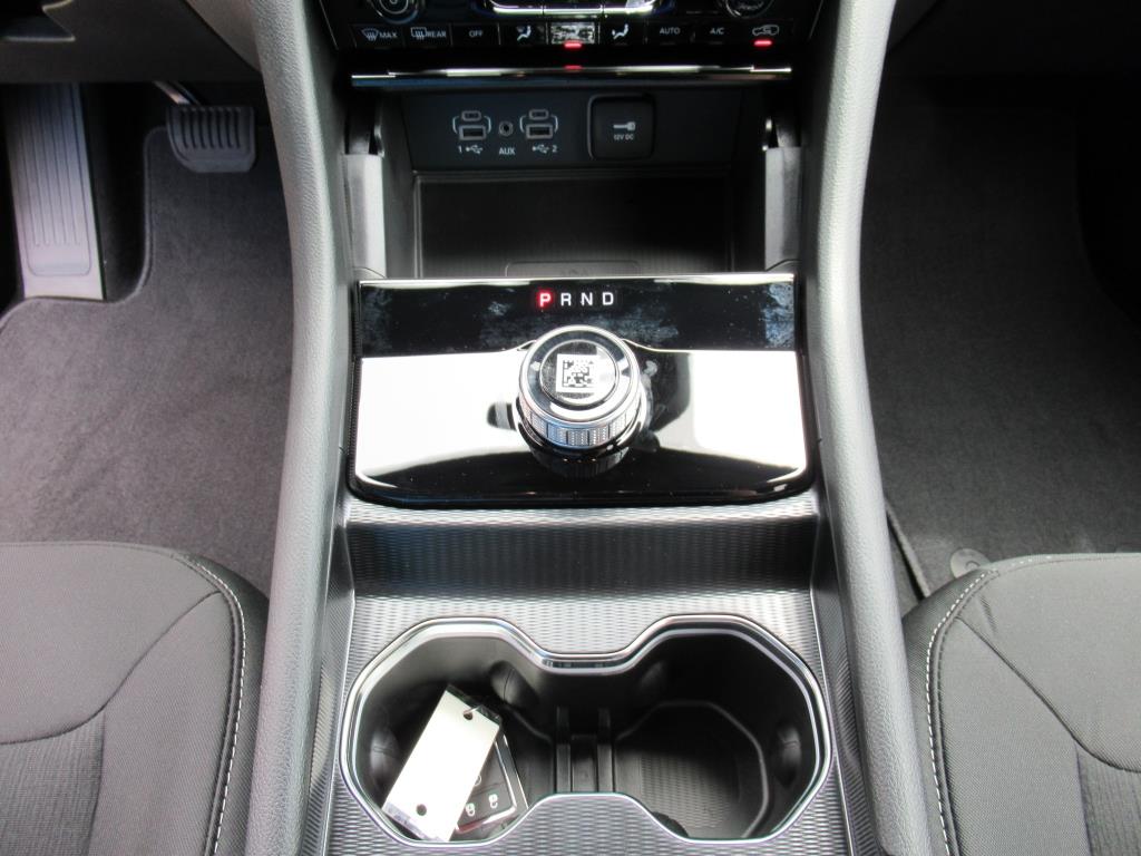 2025 Jeep Grand Cherokee Laredo X photo 18