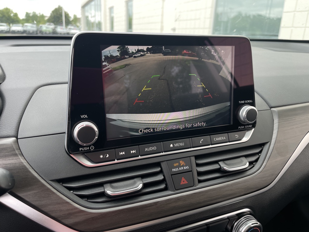 2025 Nissan Altima 2.5 SV photo 6