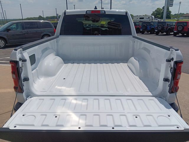 2025 Ram 1500 Tradesman photo 21