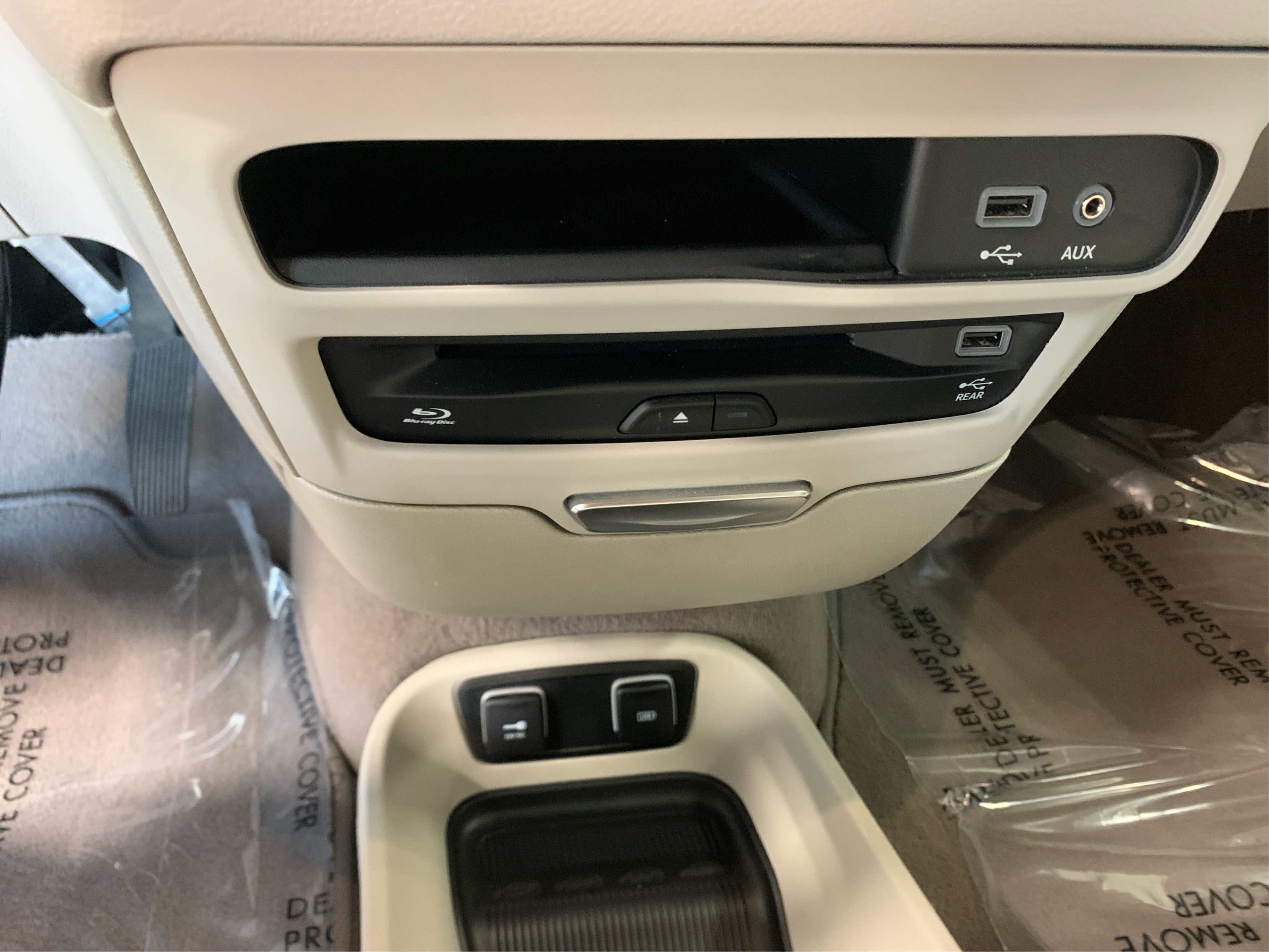 2018 Chrysler Pacifica Touring Plus photo 13