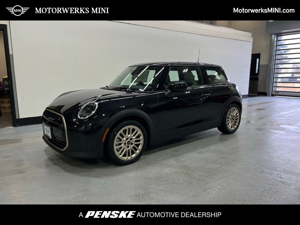 2025 MINI Hardtop 2 Door S's photo