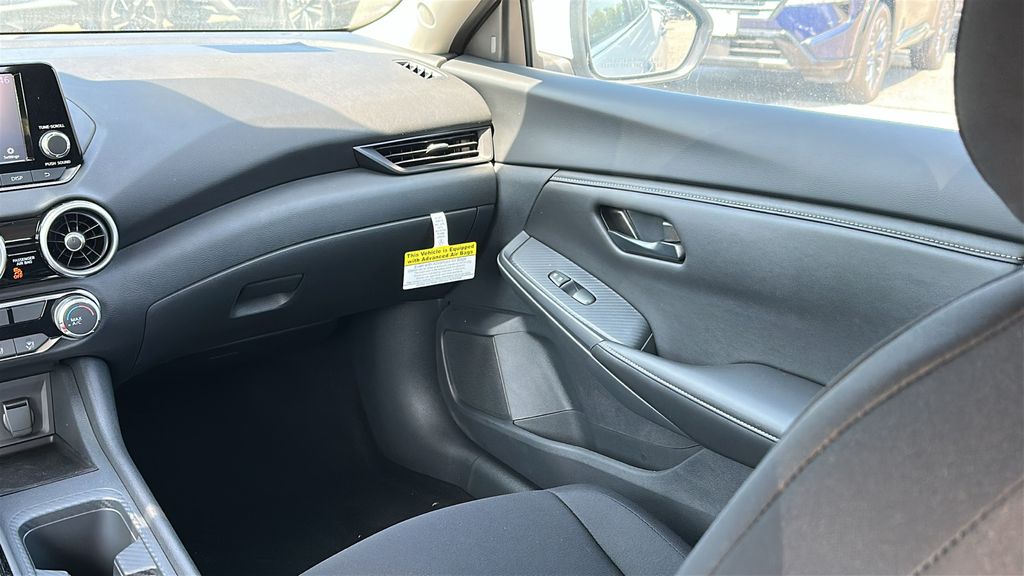 2025 Nissan Sentra S photo 23