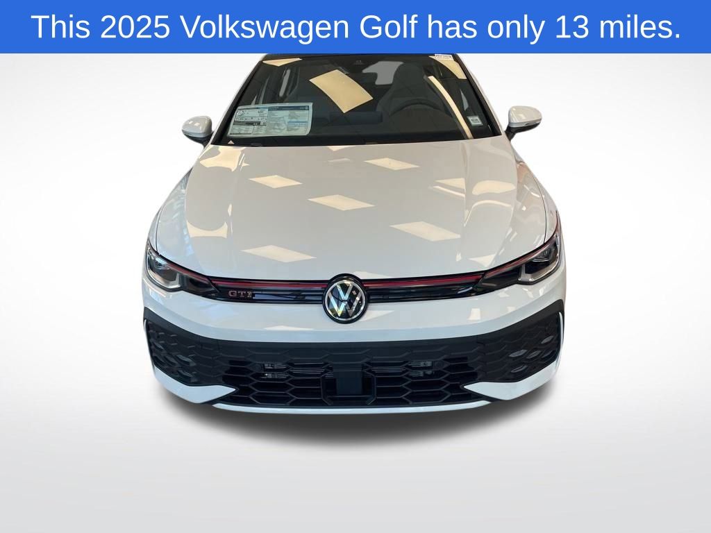2025 Volkswagen Golf GTI SE's photo