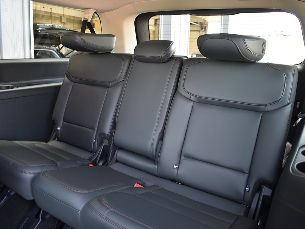 2025 Ford Expedition MAX photo 6