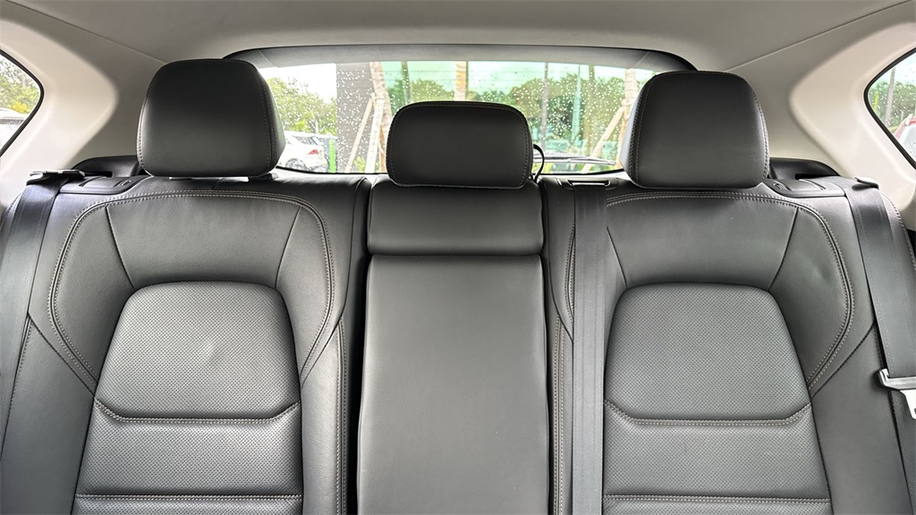 2023 Mazda CX-5 2.5 S Preferred photo 18