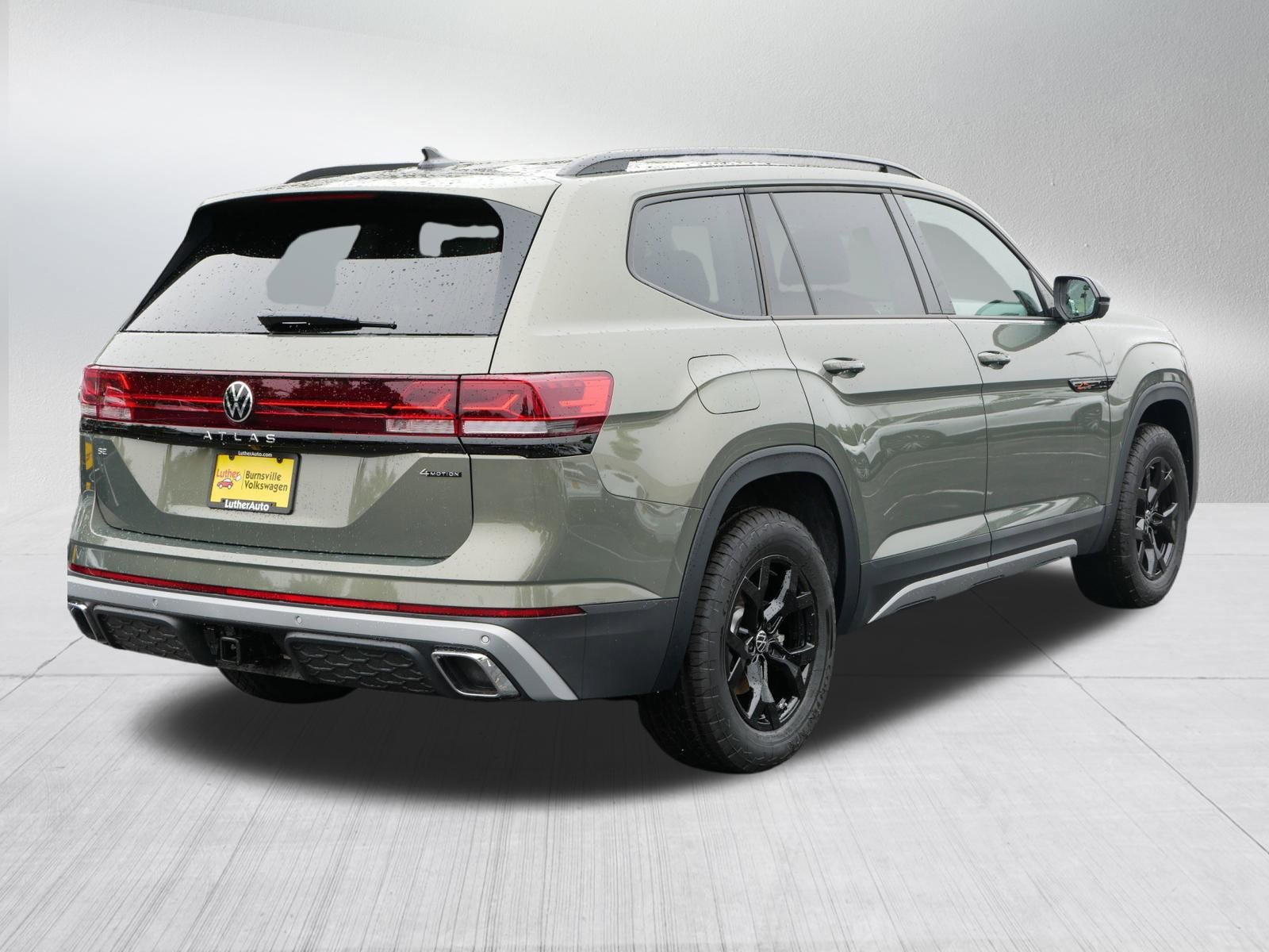 2025 Volkswagen Atlas Peak Edition SE photo 4