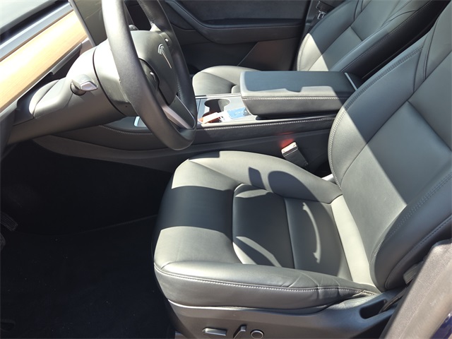 2022 Tesla Model Y Long Range photo 13