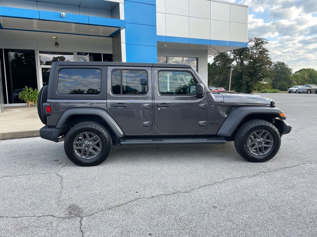2024 Jeep Wrangler Sport S photo 9