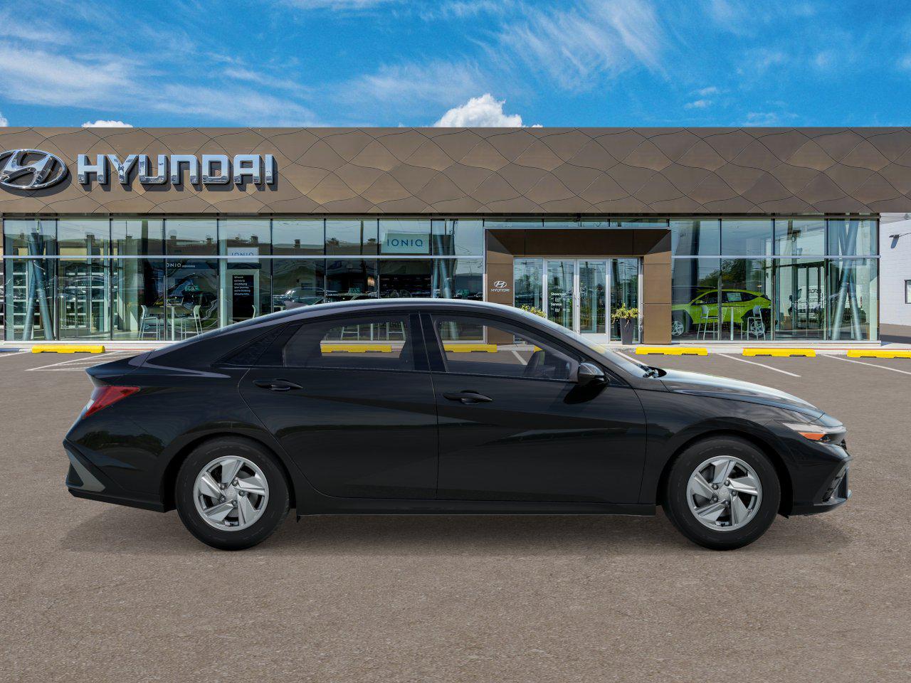 2025 Hyundai Elantra SE photo 6