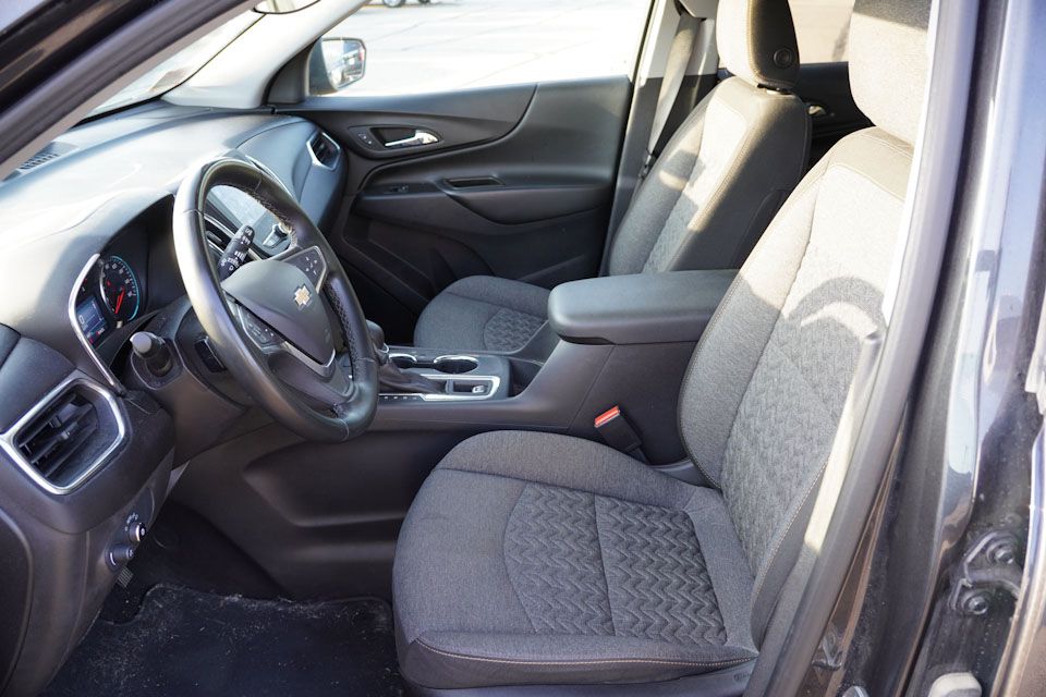 2023 Chevrolet Equinox LT photo 4