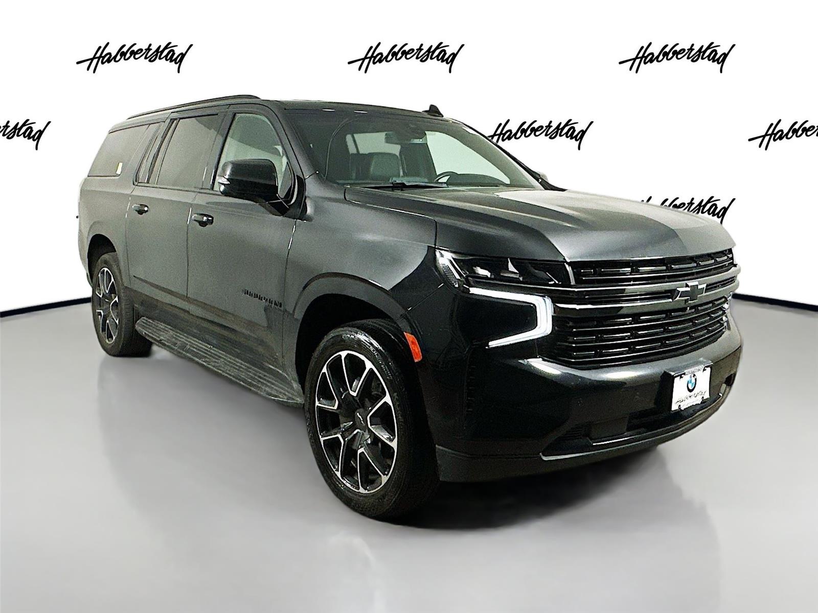 2021 Chevrolet Suburban RST photo 3
