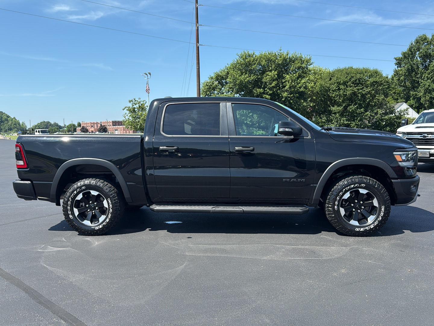 2022 Ram 1500 Rebel photo 4