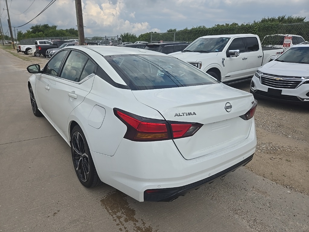 2024 Nissan Altima 2.5 SR photo 2