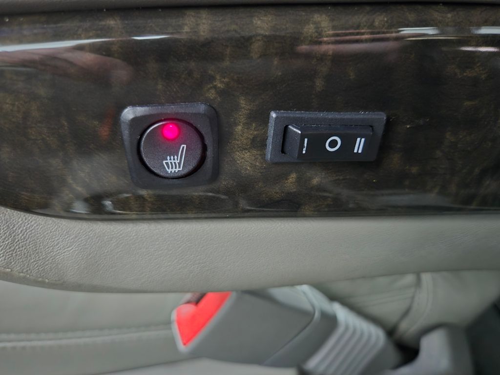 2023 Chevrolet Express photo 25