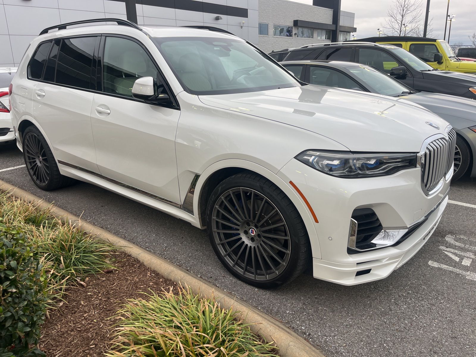 2021 BMW X7 ALPINA XB7's photo