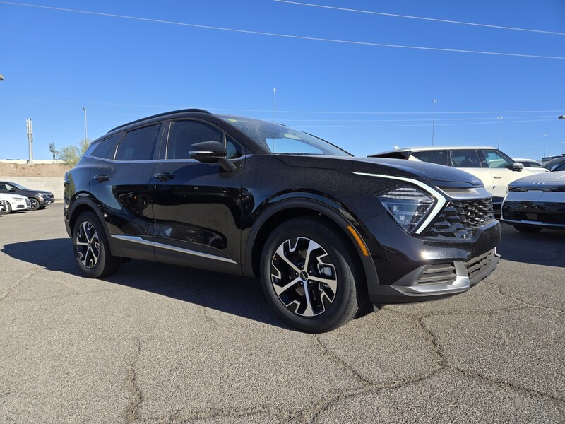 2025 Kia Sportage EX photo 2