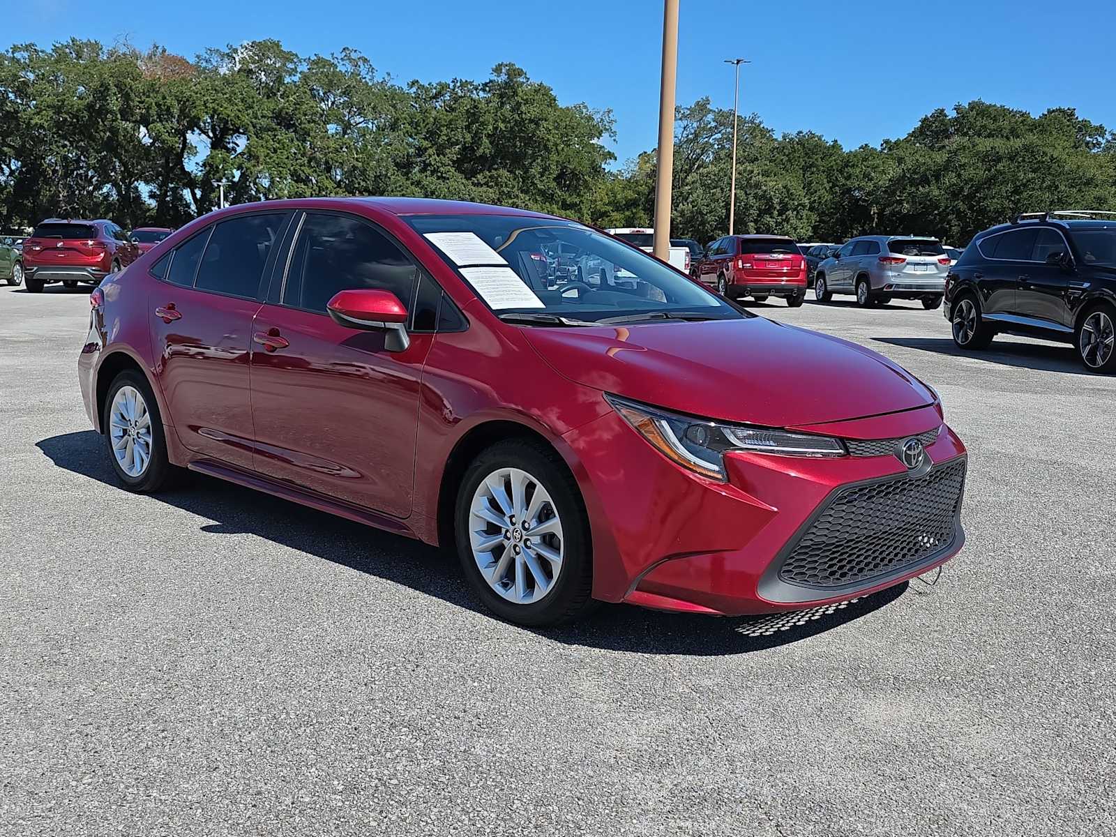 2022 Toyota Corolla LE photo 2