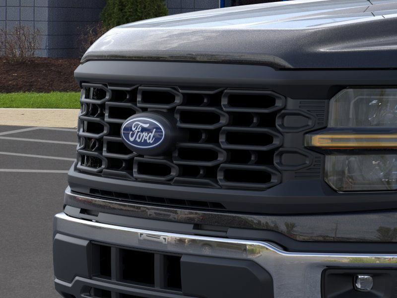 2025 Ford F-150 XL photo 13
