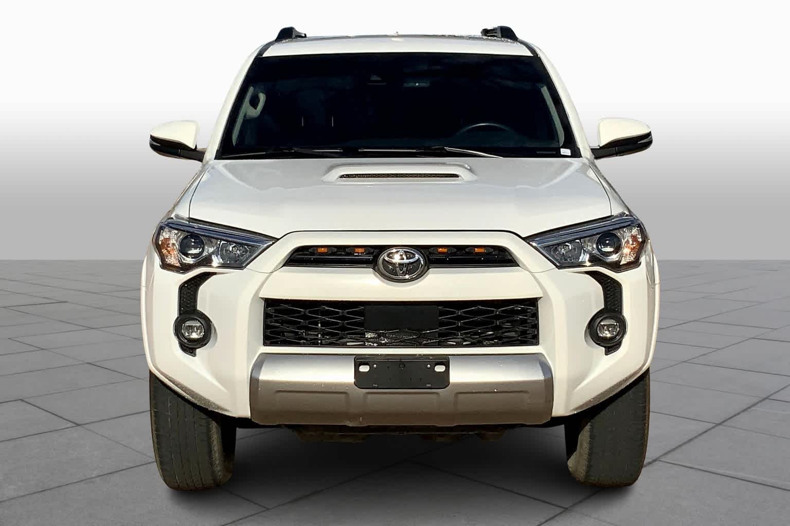 2023 Toyota 4Runner TRD Off-Road Premium photo 3