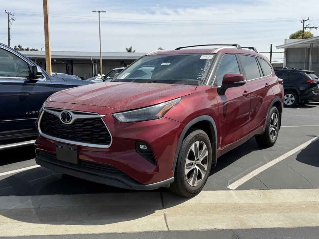 2023 Toyota Highlander XLE photo 3