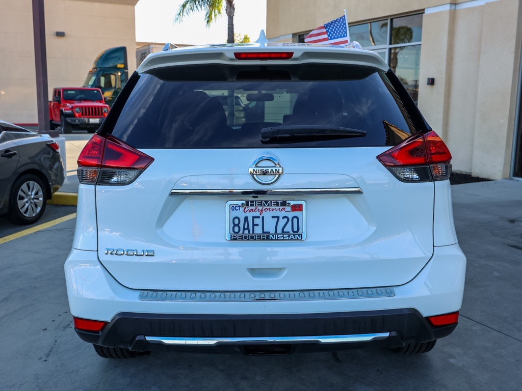 2017 Nissan Rogue S photo 3