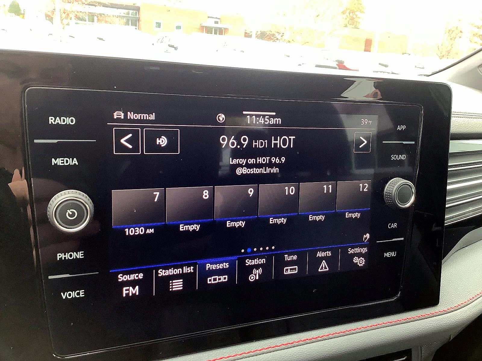 2025 Volkswagen Jetta GLI Autobahn photo 4