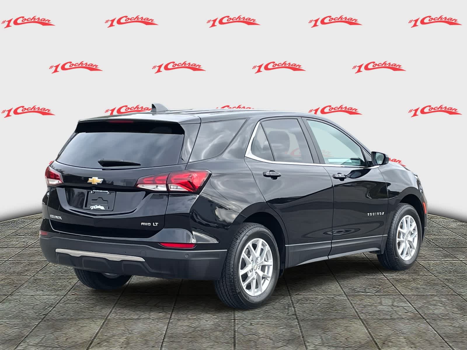 2023 Chevrolet Equinox LT photo 3