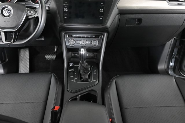 2018 Volkswagen Tiguan SEL photo 18