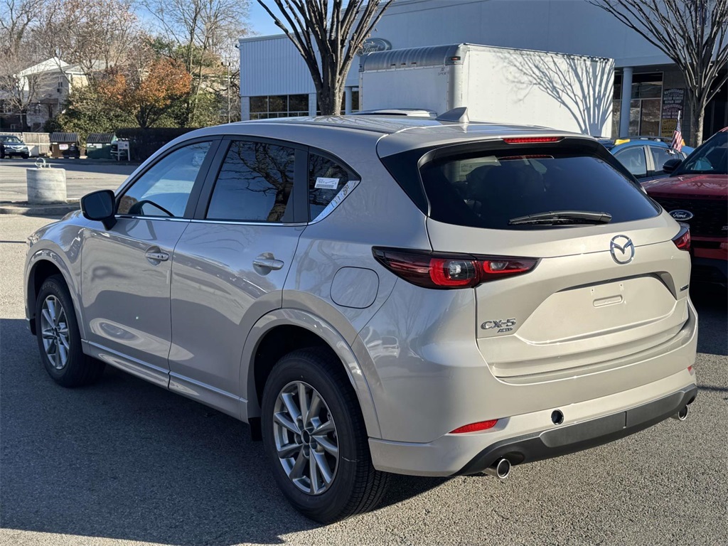 2025 Mazda CX-5 2.5 Select photo 4