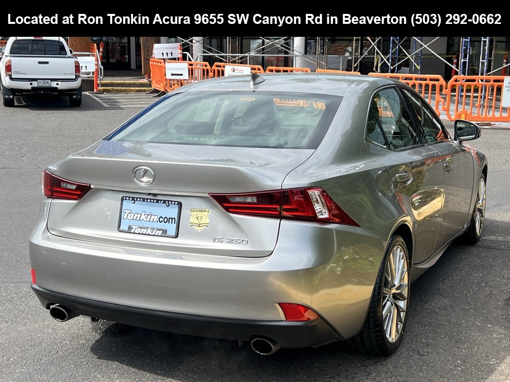 2014 Lexus IS 250 photo 8