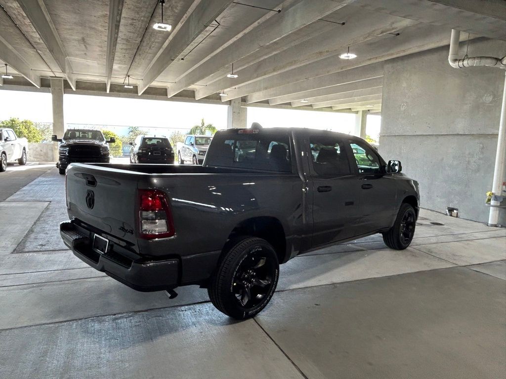 2024 Ram 1500 Tradesman photo 3